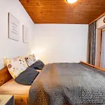 In Urspring Am Lechstausee Appartement *